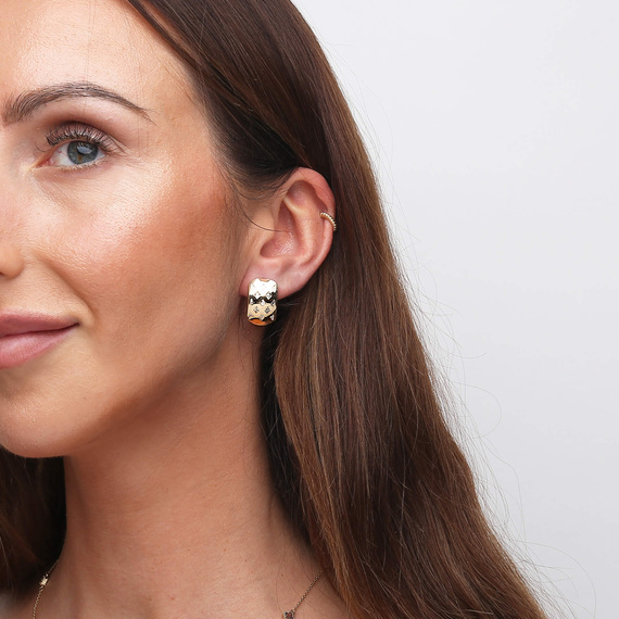 Goldene Ohrringe mit Diamanten 585 breit Weiß- und Gelbgold Omega-Clipverschluss