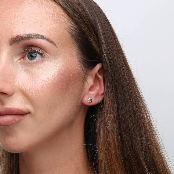 Blumenohrring aus Gold 585 Zirkone auf einem Stift