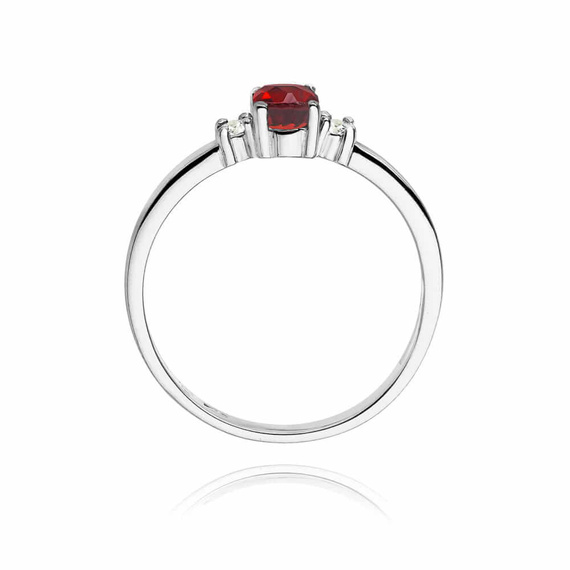 Goldverlobungsring mit großem Rubin 0,60 ct und Diamanten 0,08 ct