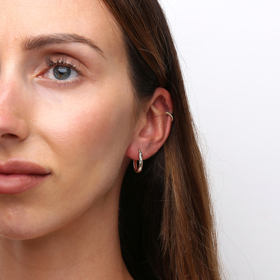 Goldene Ohrringe 585 ovale längliche Kreolen