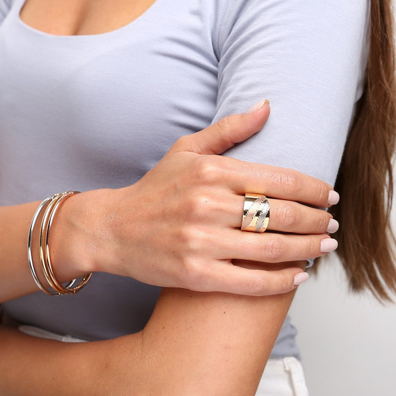 Gold steifes Kreisarmband glatt 585 Armreif gelbgold mit Schnappverschluss