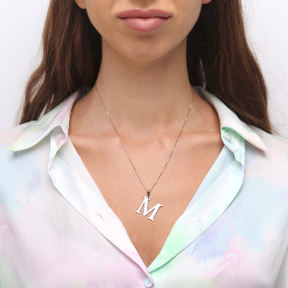 Gold-Anhänger 585 einfacher Buchstabe M Höhe 2 cm