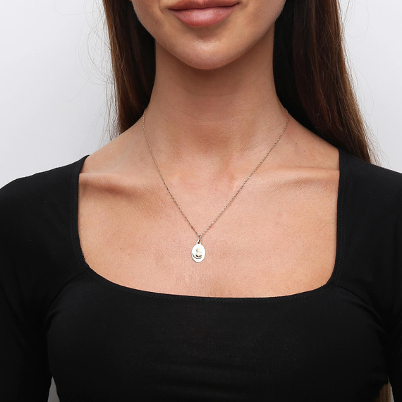 Goldener Anhänger 585 ovale Medaille mit der Muttergottes von Tschenstochau