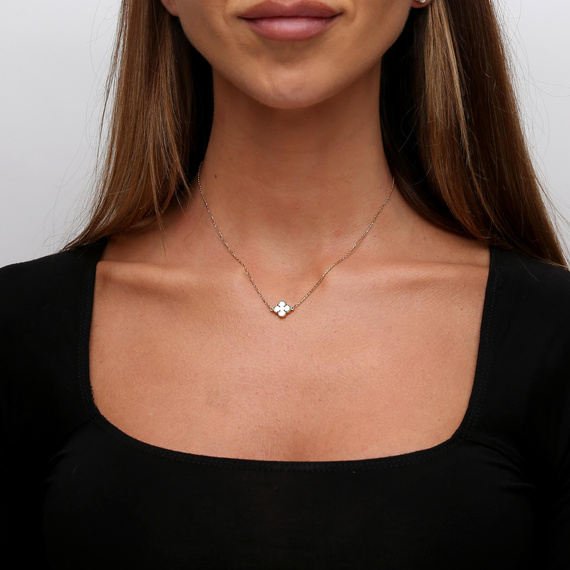 Goldklee-Halskette 585 Kleeblume aus natürlichem Perlmutt 36-40 cm