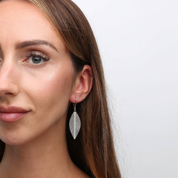 Gold lange Ohrringe 585 Anhänger Blätter Zirkoniumdioxid Englisch Verschluss