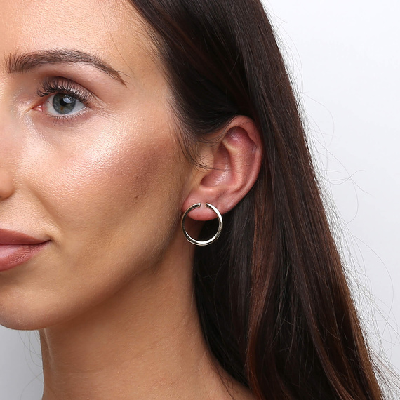 Gold 585 schlichte tropfenförmige Ohrringe