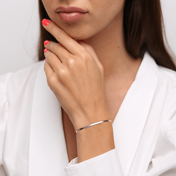 Goldarmband 585 schmal glatt 2,5 mm Länge 17–19 cm