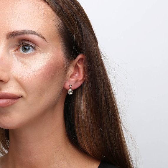 Gold 585 Muschel-Anhänger-Ohrringe an einem Pfosten