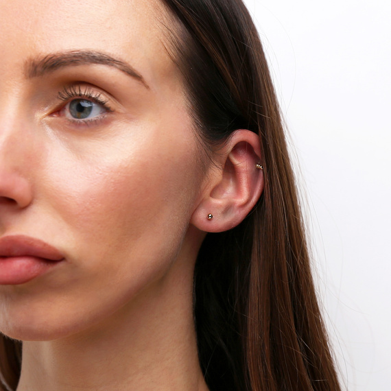 Gold glatte Kugel Ohrringe 3 mm kleine Post