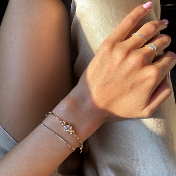 Goldring mit Diamanten bis zu einem halben 0,09 ct