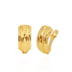 Goldene Ohrringe mit Diamanten 585 facettiertes Gelbgold mit englischem Verschluss