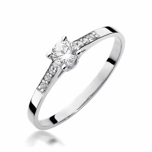 Verlobungsring aus Gold mit 0,21 Karat Diamanten