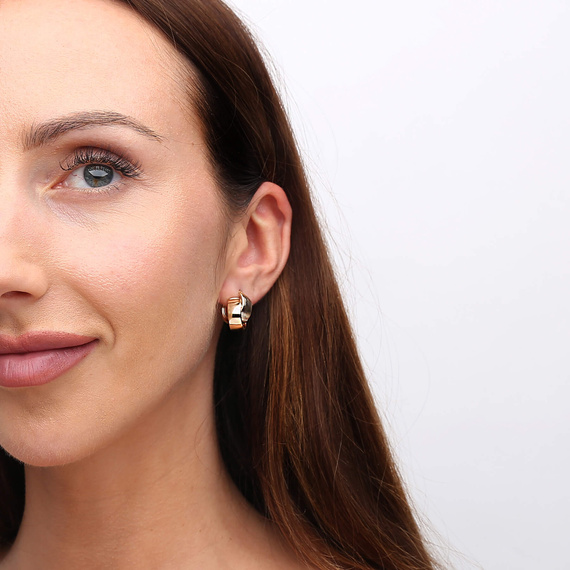 Gold Doppelkreis Ohrringe 585 Kreise verflochten glatt facettiert Snap-on 1,7 cm