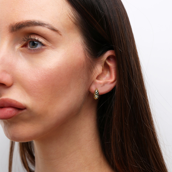 Gold 585 schlichte tropfenförmige Ohrringe