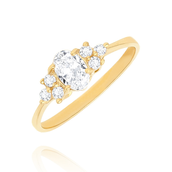 Goldring 585 ovaler zentraler Zirkonia und kleinere an den Seiten
