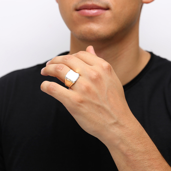 Großer quadratischer Siegelring für Herren aus Gold 585 satiniert