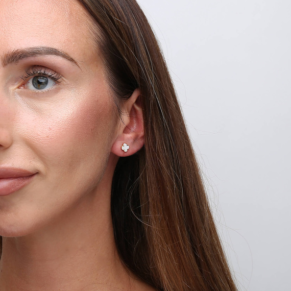 Goldohrringe 585 Kleeblätter Blumen Perlmutt auf einem 7 mm Stift