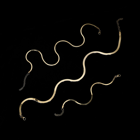 Goldarmband 585 schmal glatt 2,5 mm Länge 17–19 cm