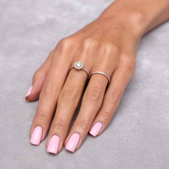 Goldring mit Diamanten bis zu einem halben 0,09 ct